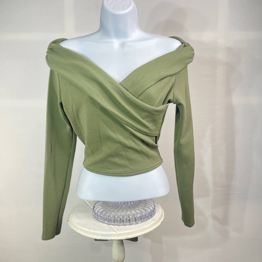 Green boohoo off shoulder top size 4